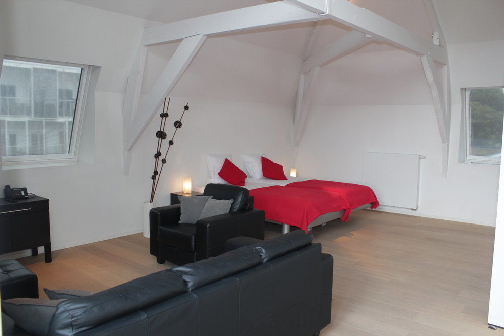 Hotel L'O De Vie Sint-Truiden Esterno foto