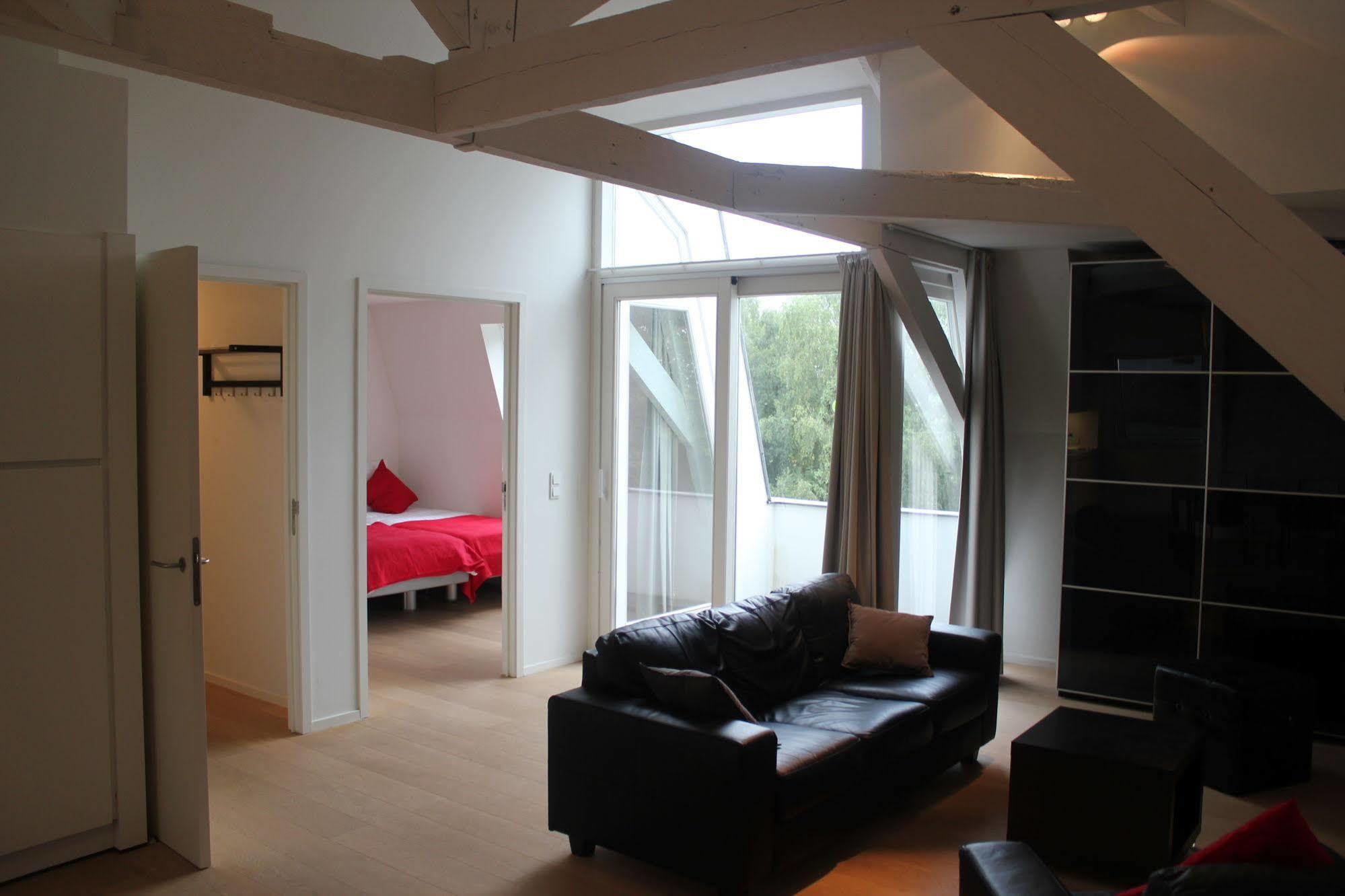 Hotel L'O De Vie Sint-Truiden Esterno foto