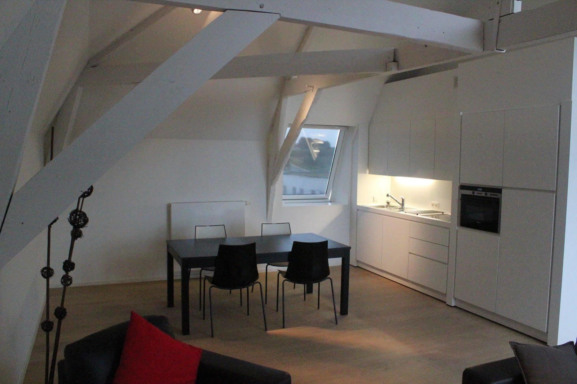 Hotel L'O De Vie Sint-Truiden Esterno foto